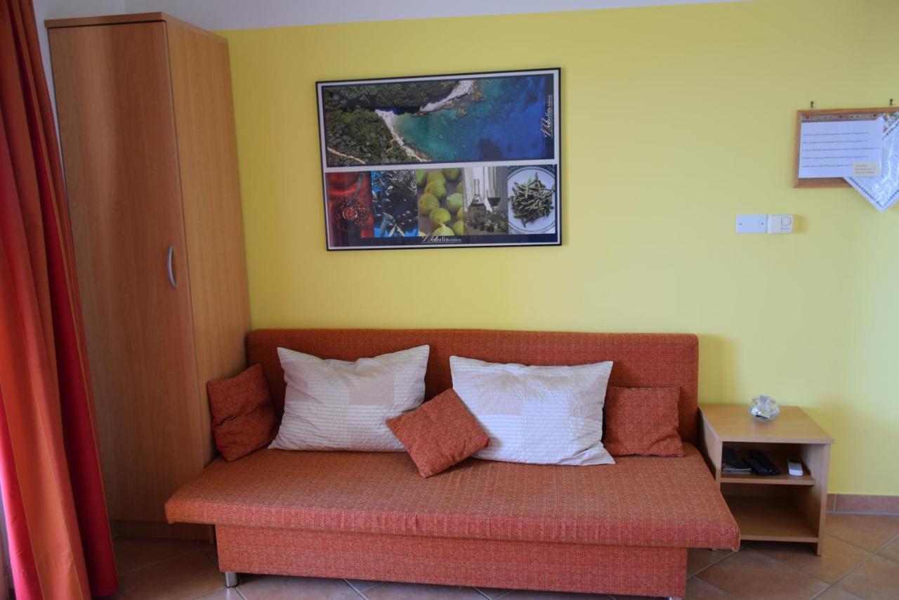 Villa Vinki 温克兰 外观 照片